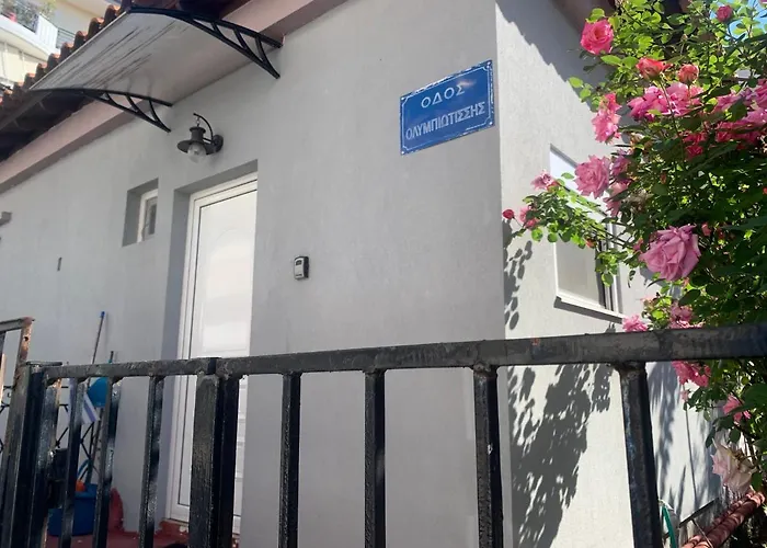 Studio Close To Train Station