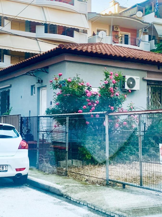 Close To Train Station * Larissa